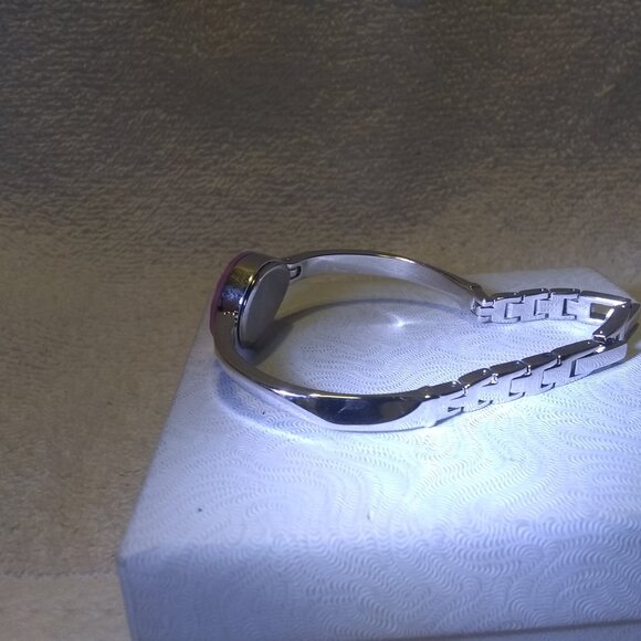 Armitron Now Heart Shape Quartz Watch Pink Dial Silver Bracelet New Bat Great ! - Picture 9 of 11